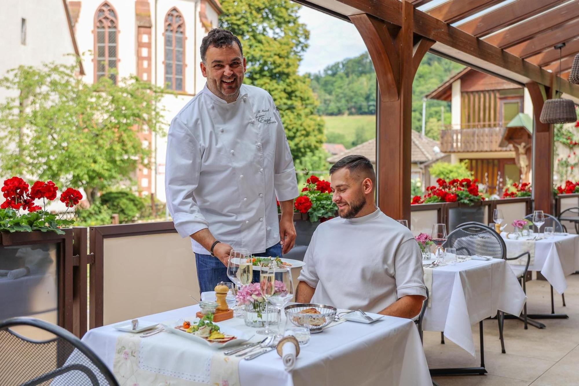 Hotel-Gasthaus Goldener Engel Glottertal Eksteriør bilde