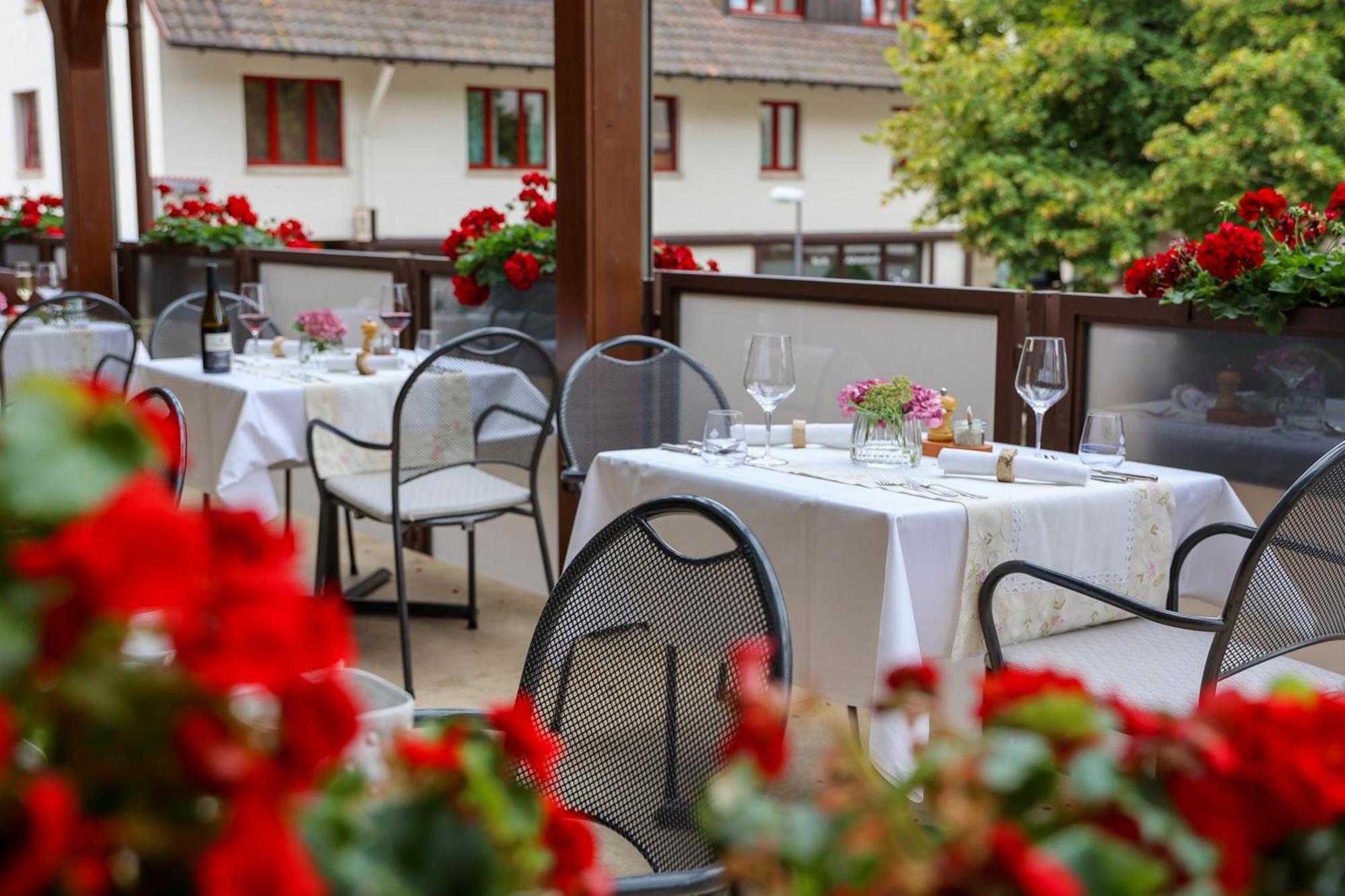 Hotel-Gasthaus Goldener Engel Glottertal Eksteriør bilde
