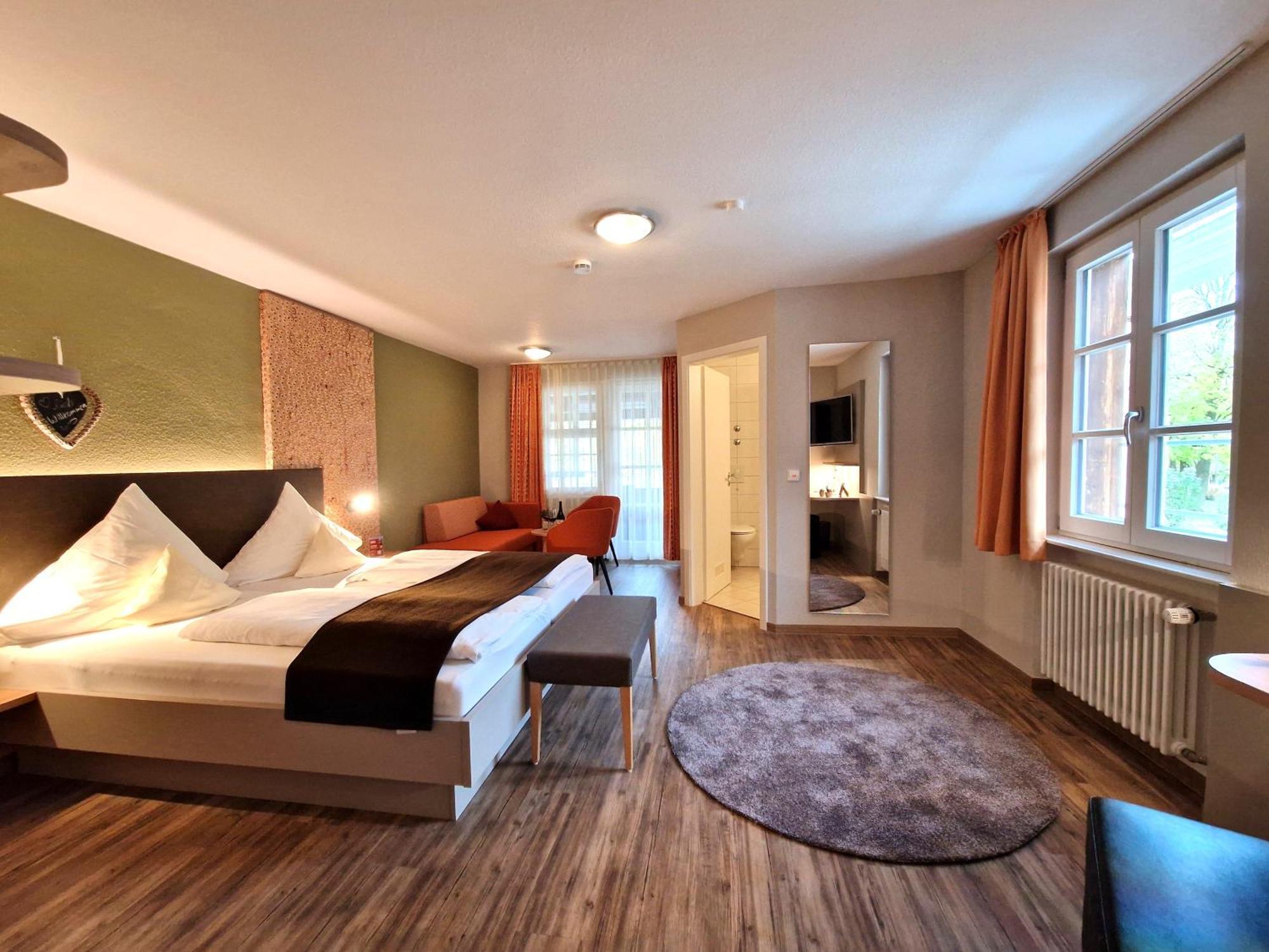 Hotel-Gasthaus Goldener Engel Glottertal Eksteriør bilde