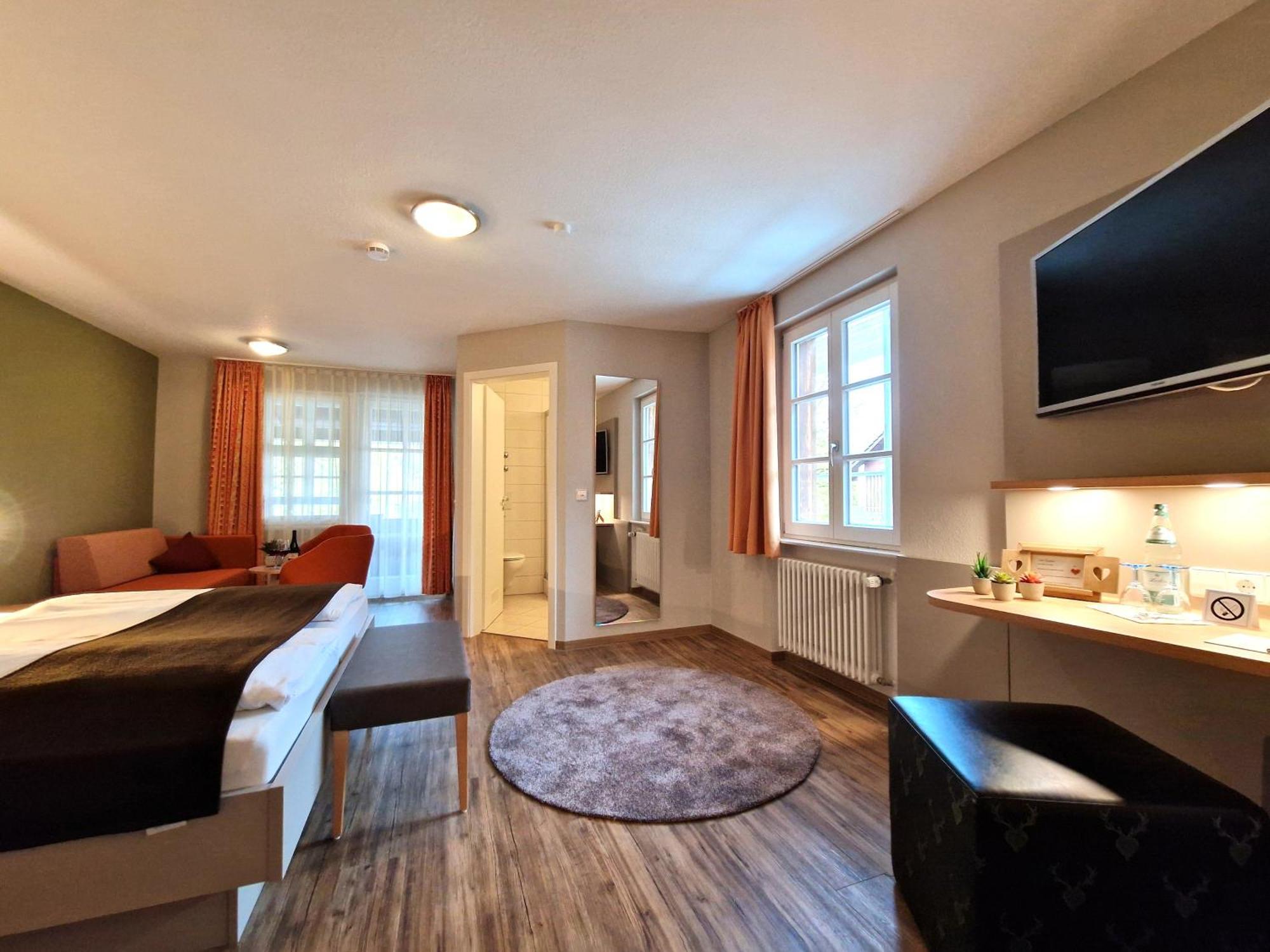 Hotel-Gasthaus Goldener Engel Glottertal Eksteriør bilde