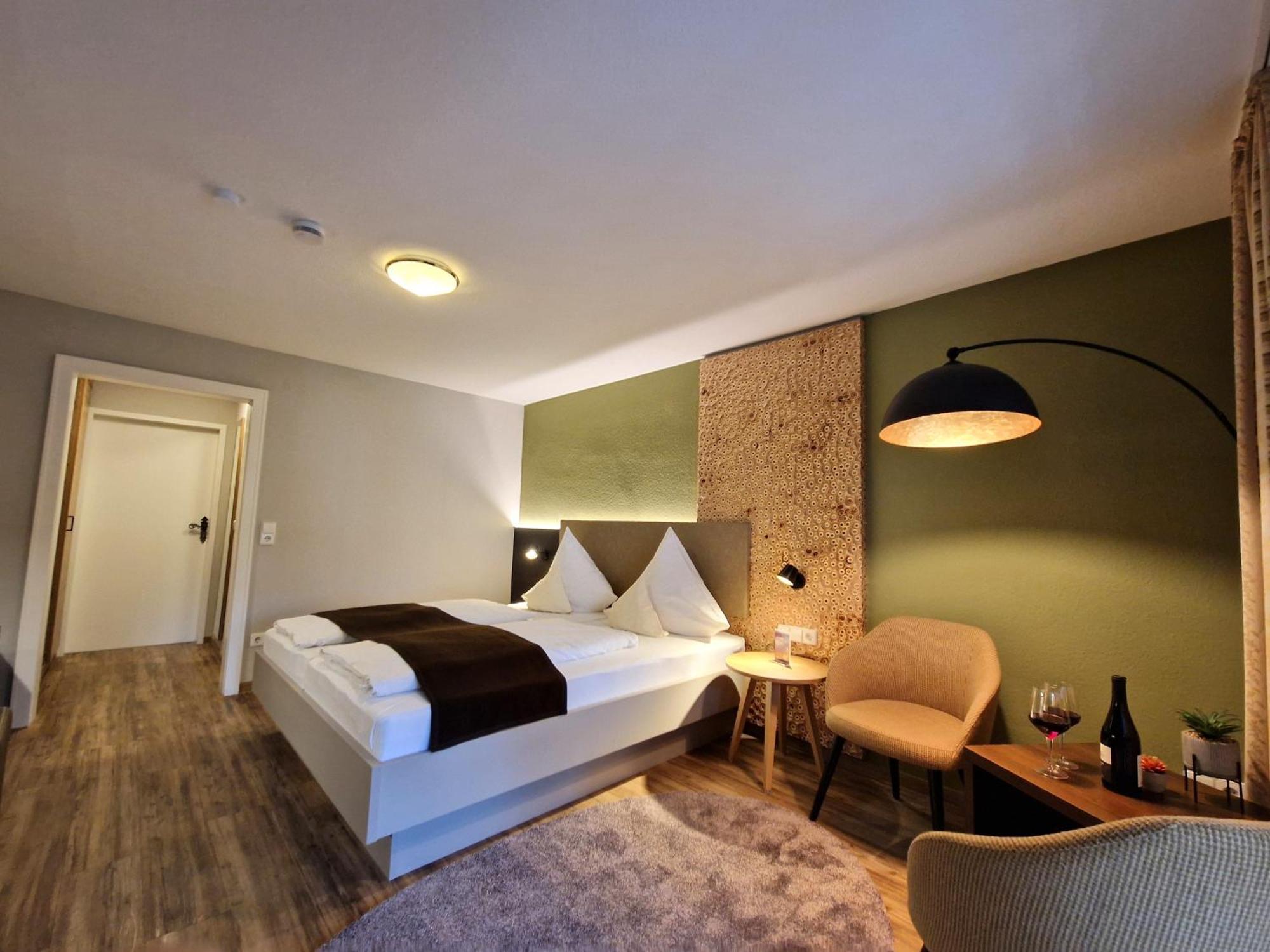 Hotel-Gasthaus Goldener Engel Glottertal Eksteriør bilde
