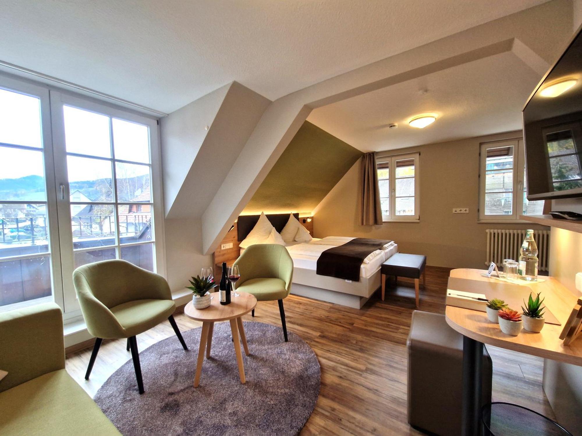 Hotel-Gasthaus Goldener Engel Glottertal Eksteriør bilde